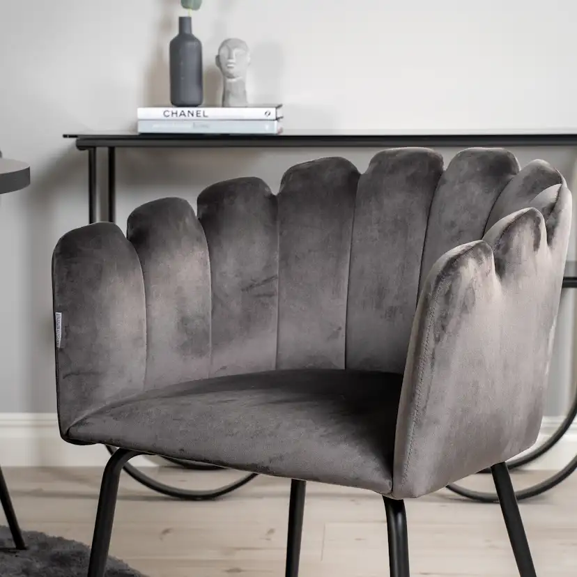 Matgrupp furniture/fashion Copenhagen med 6 Gråa Limhamn Stolar