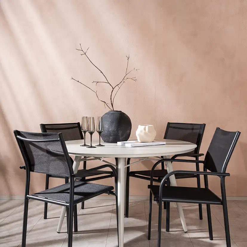 Matgrupp Utomhus Venture Home Lina med 4 Santorini Trädgårdsstolar