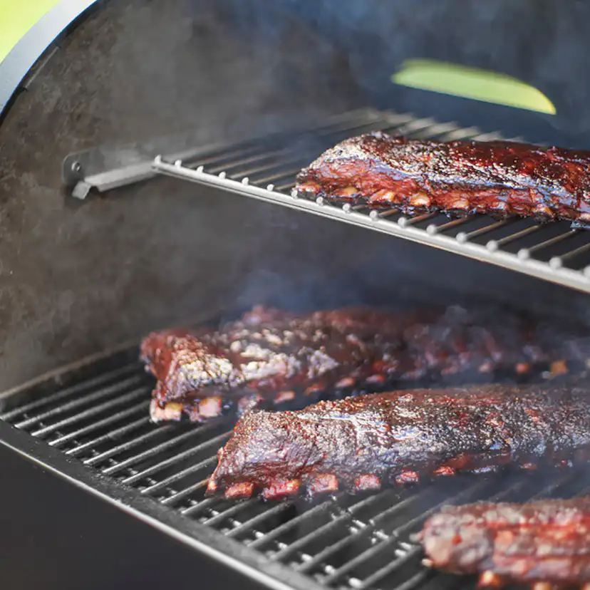 Träpelletsgrill Weber SmokeFire EX6 GBS Svart, Grillyta med 2 Zoner