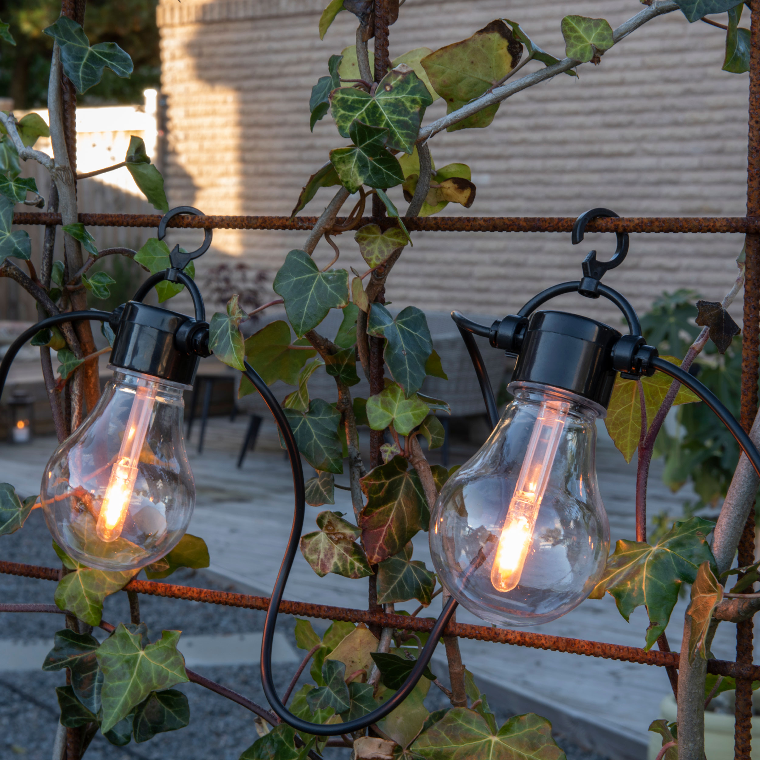 Ljusslinga Gnosjö Konstsmide Amber V-form Utbytbar LED 4,5 m