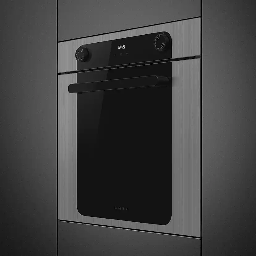 Termoventilerad Ugn Smeg SF6200TS med AirFryer och Baksten Silver 60 cm