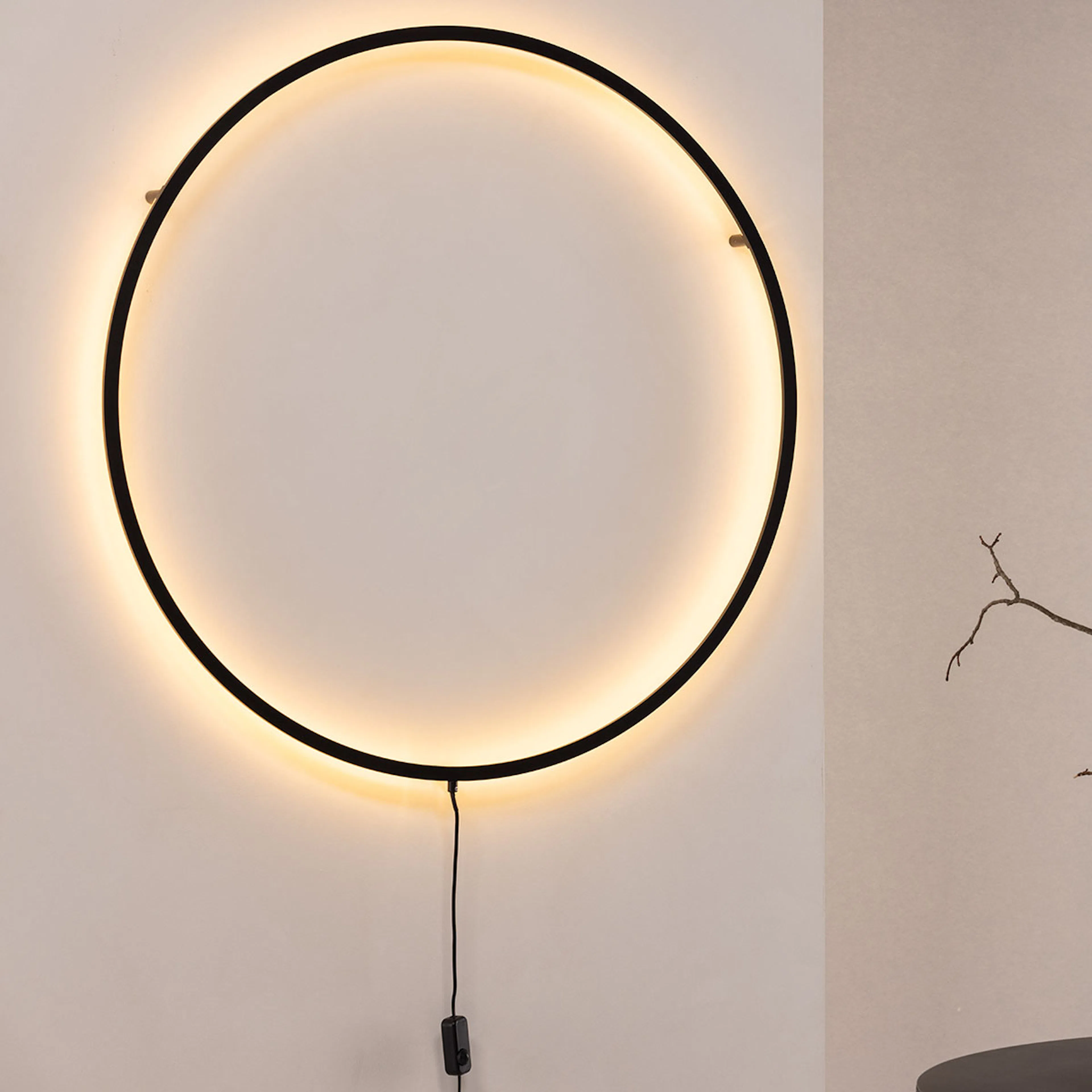Vägglampa Vind Sörmjöle x Josefin Lustig Svart Aluminium Dimbar