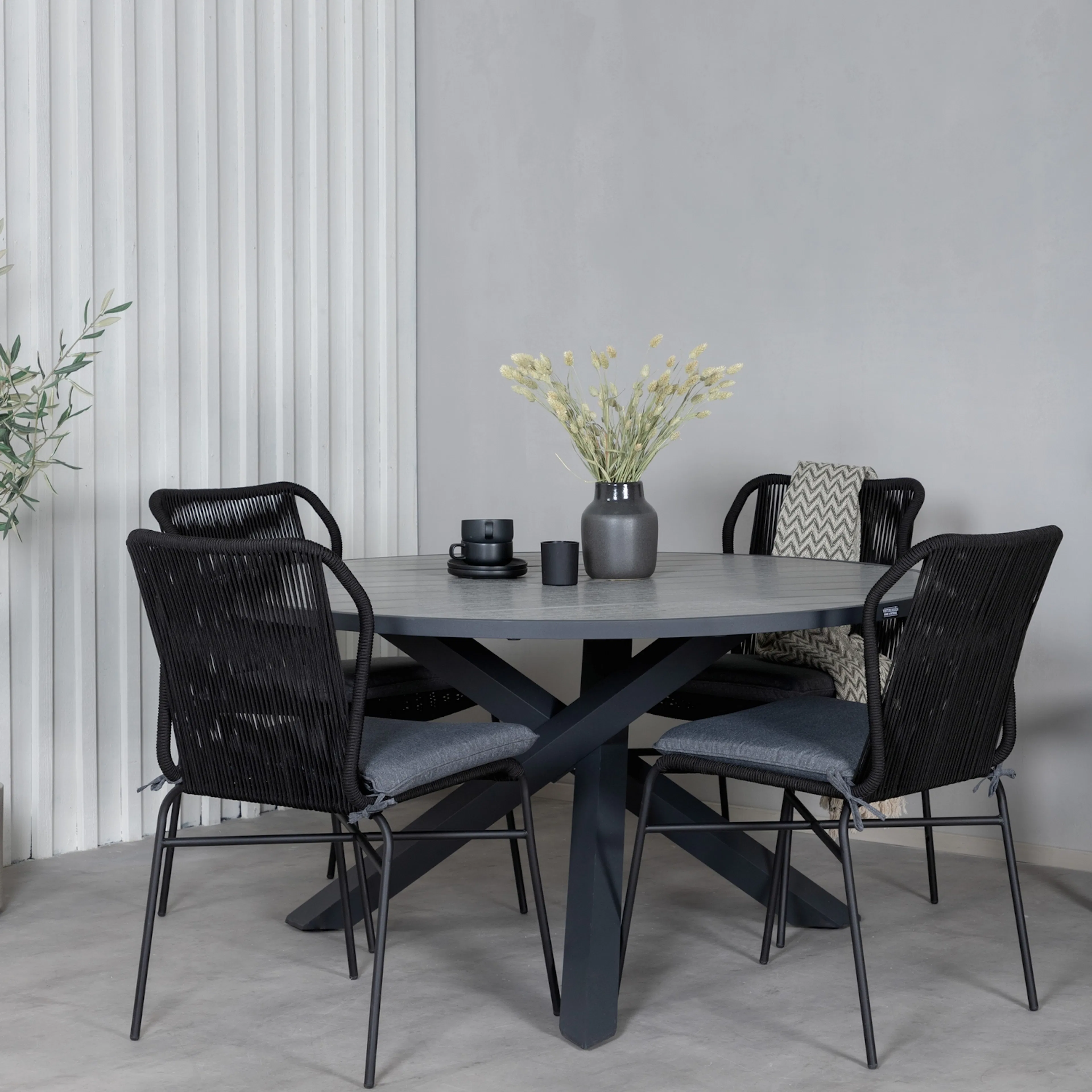Matgrupp Utomhus Venture Home Pincy med 4 Jefferson Stapelbara Trädgårdsstolar