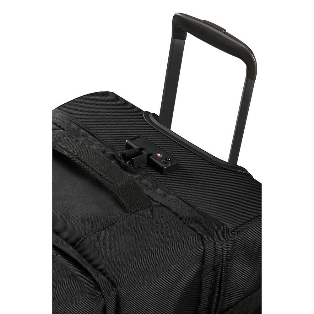 Duffelväska American Tourister Urban Track Duffle/WH Large