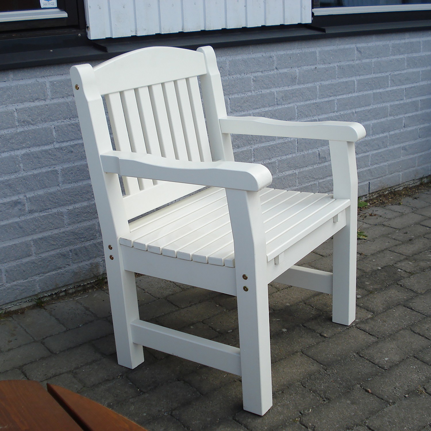 Utefåtölj Eden Wood Kattvik