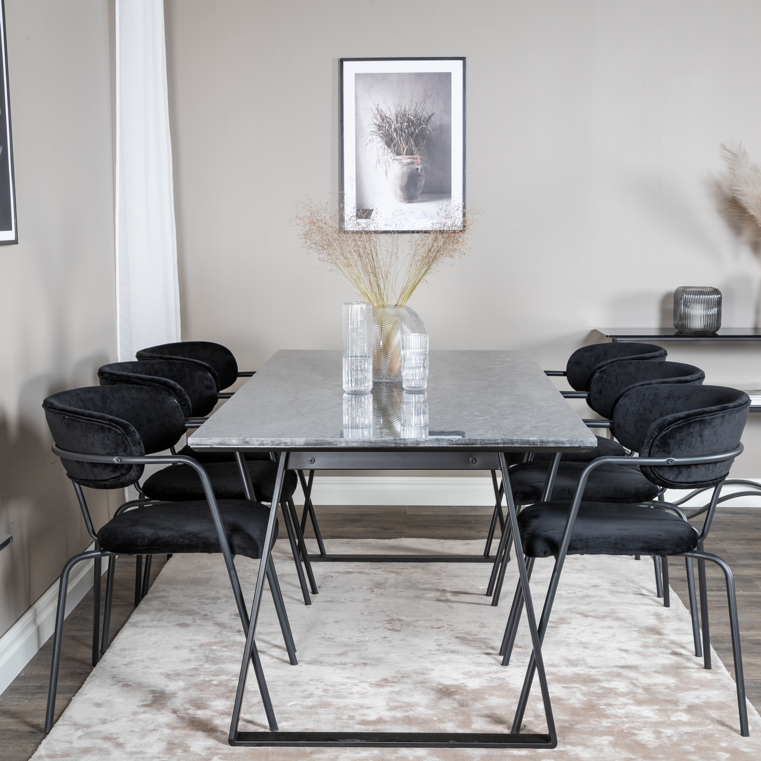 Matgrupp Venture Home Estelle med 6 Aris Stolar Sammet