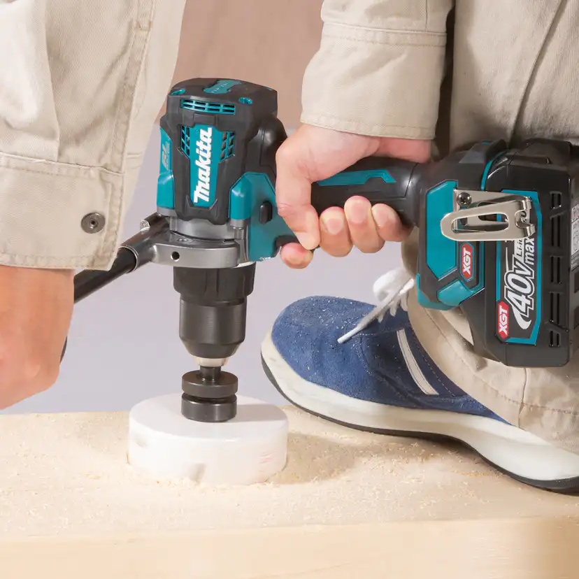 Borrskruvdragare Makita DF001GM201 40V med Batteri och Laddare