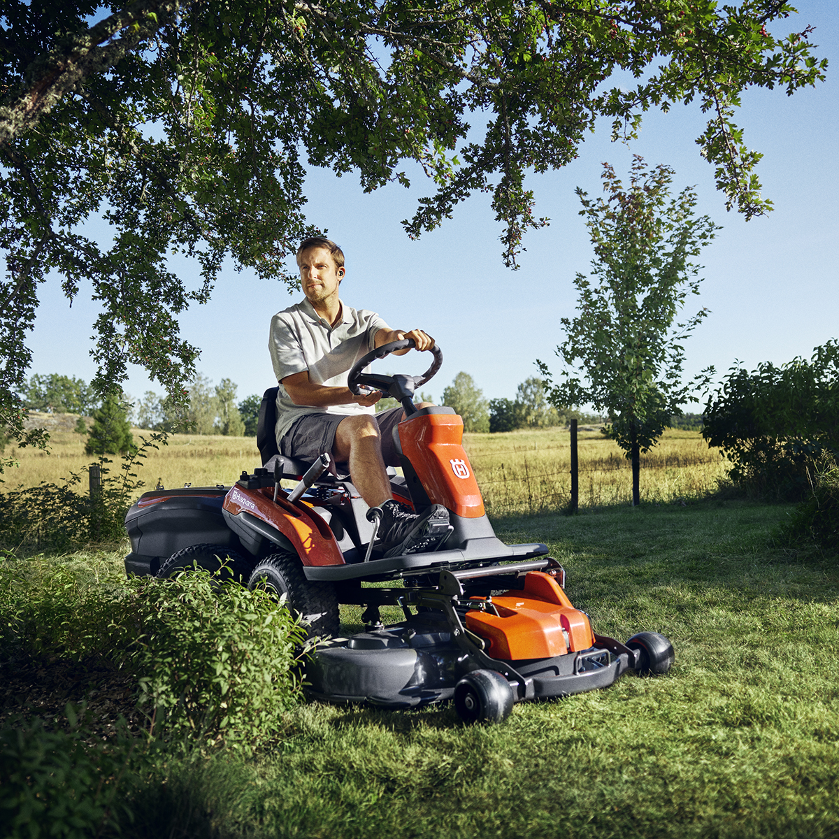 Åkgräsklippare Husqvarna Rider R 200iX AWD Long Range