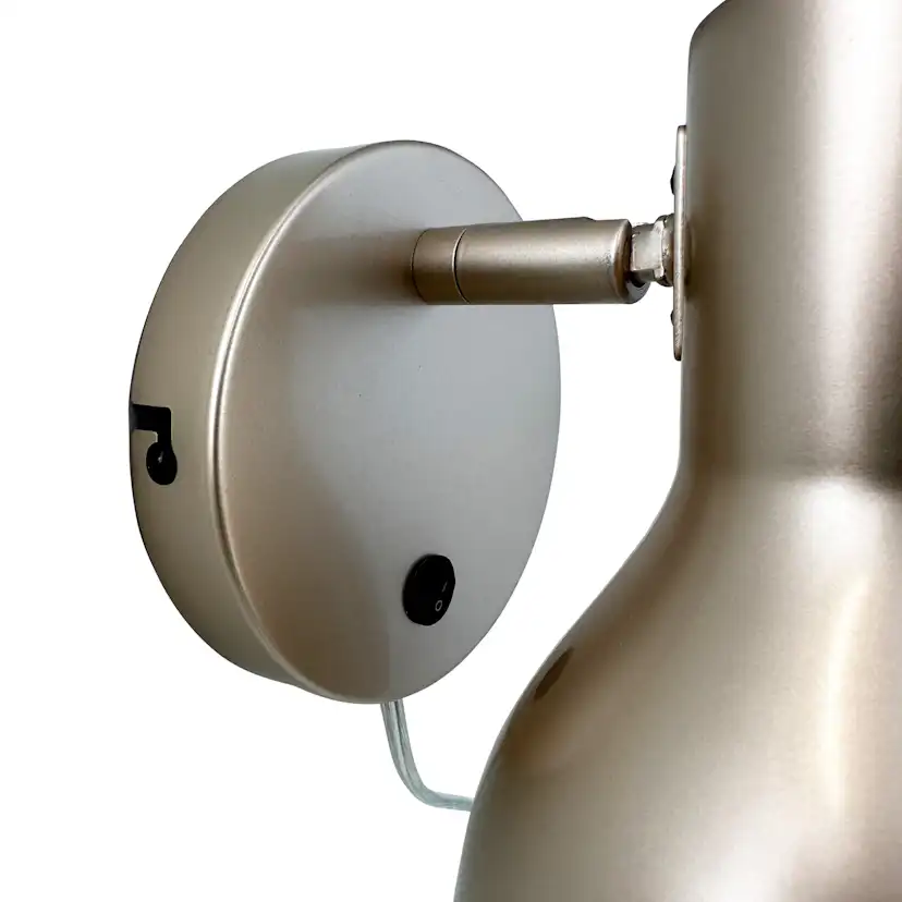 Vägglampa Dyberg Larsen Bob