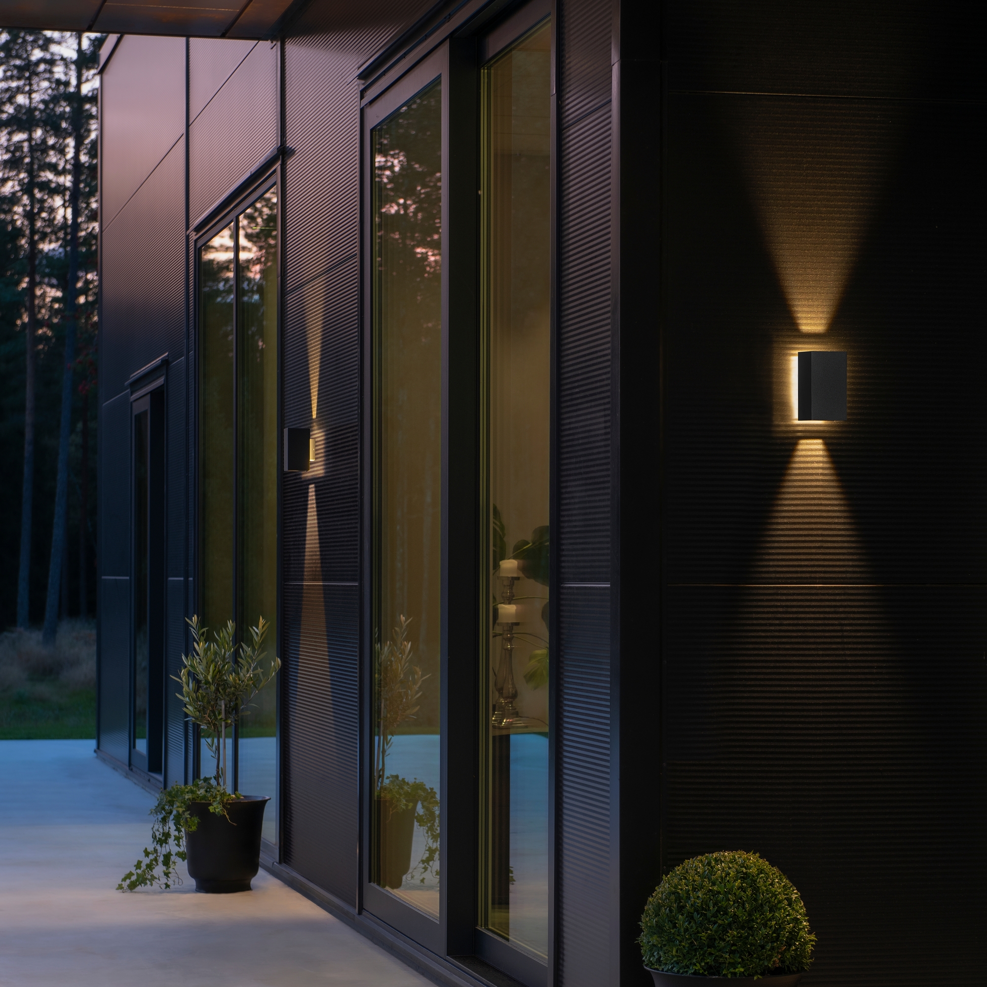 Vägglykta Gnosjö Konstsmide Cremona Upp/Ned/Bak 3X3W High Power LED