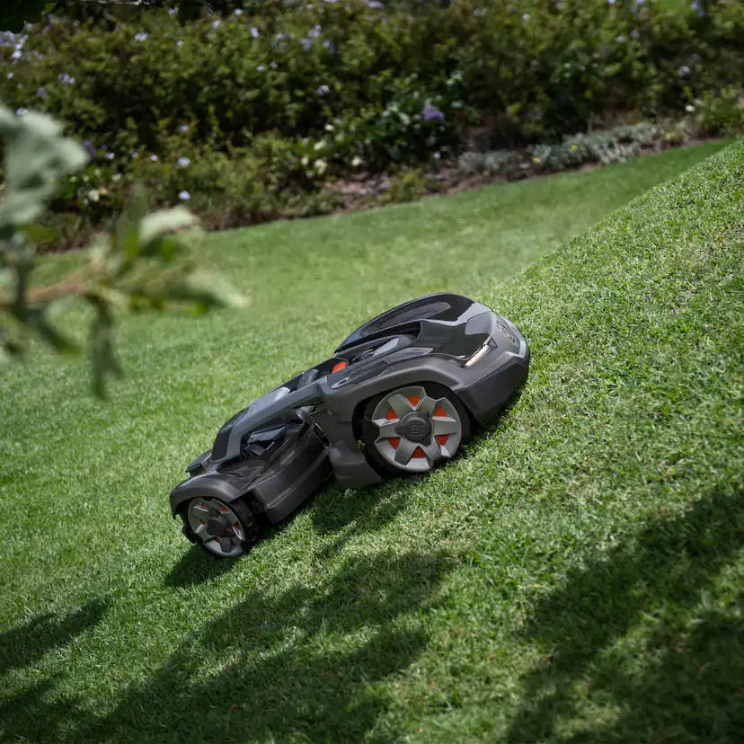 Robotgräsklippare Husqvarna Automower® 435X AWD