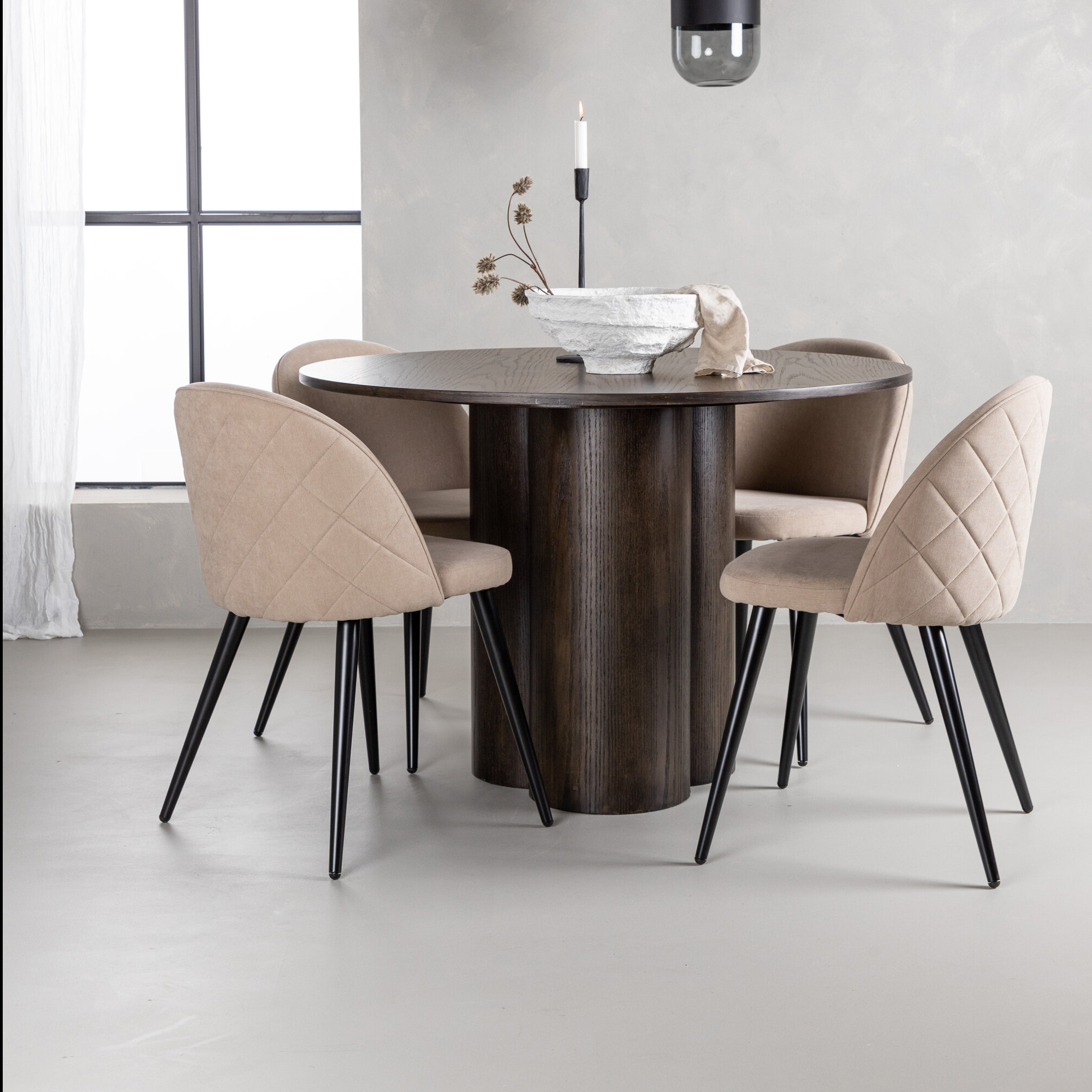 Matgrupp Venture Home Olivia med 4 Velvet Stitches Stolar