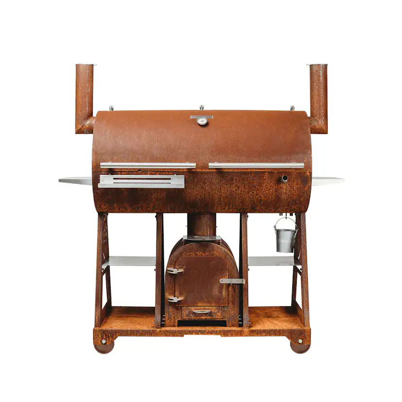 Rökgrill GrillSymbol Smoky Beast XL i Cortenstål med Dubbla Skorstenar & Inbyggda Hyllor