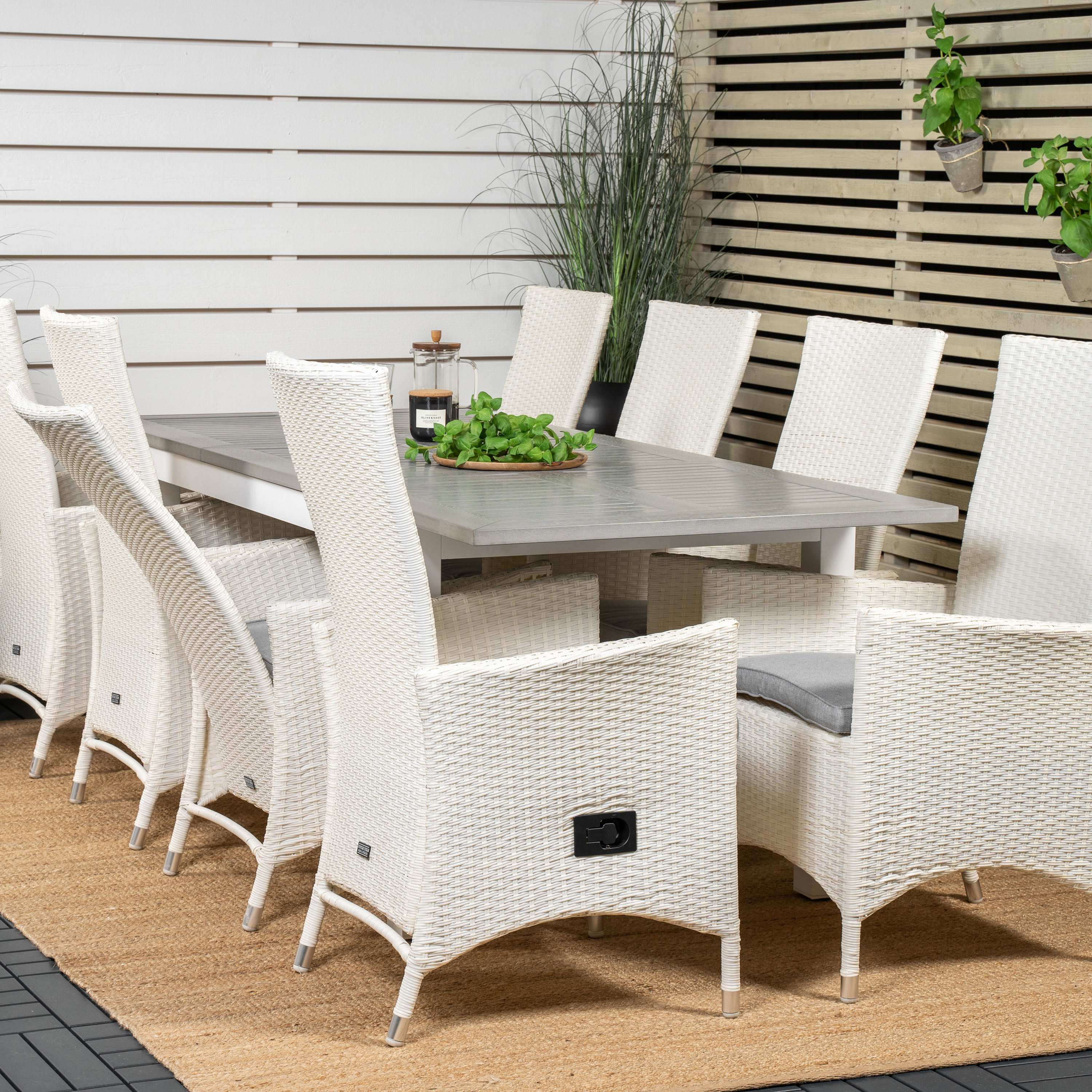 Matgrupp Venture Home Aleyna 160/240 med 8 Pishi Matstolar
