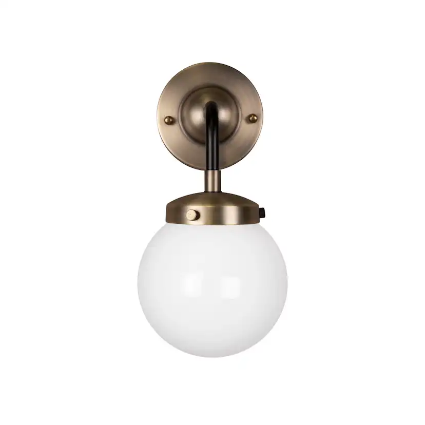 Vägglampa Globen Lighting Alley 1 IP44 Antikmässing/Vit