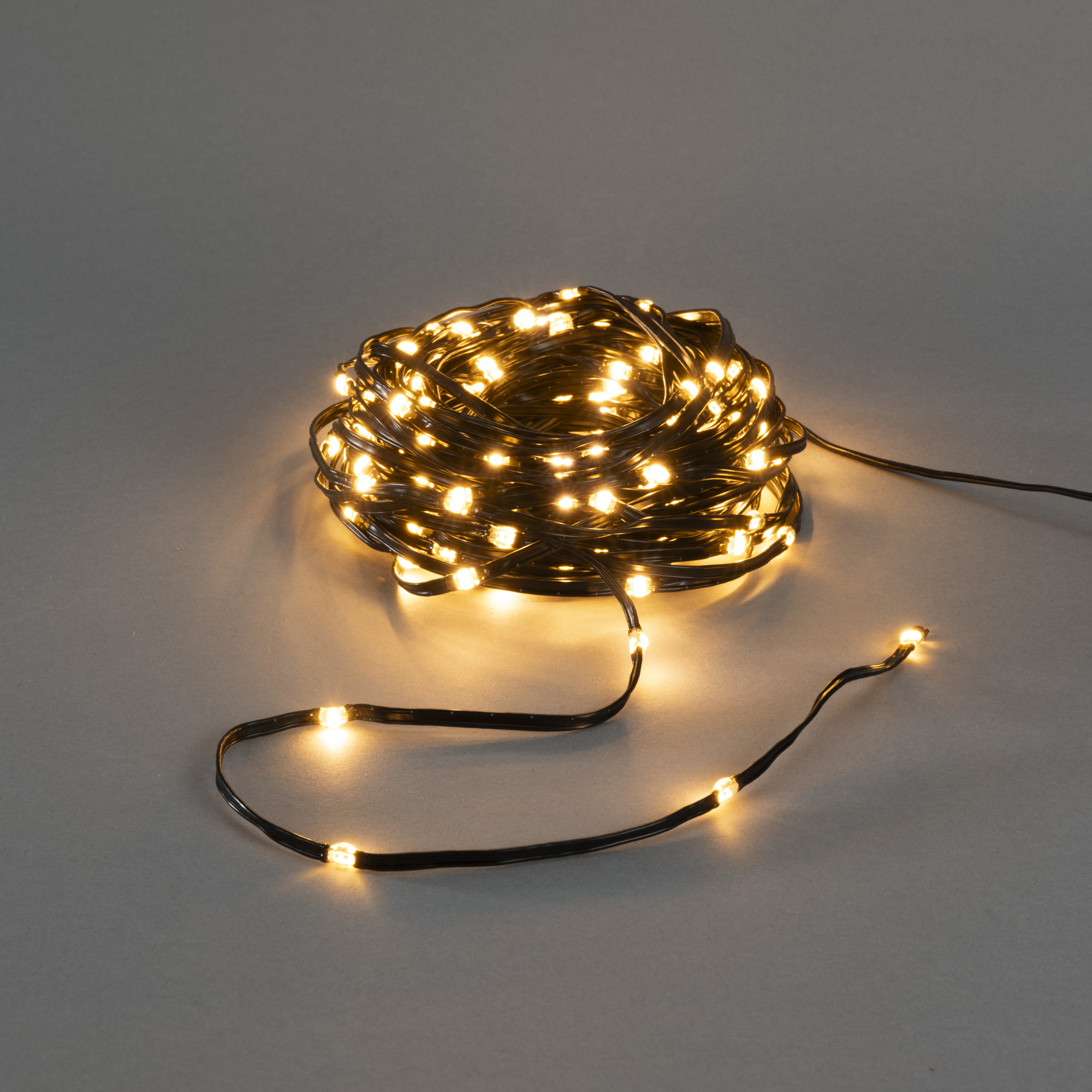 Ljusslinga Gnosjö Konstamide ShineLine 20 meter med 200st LED-lampor Amber Utomhus