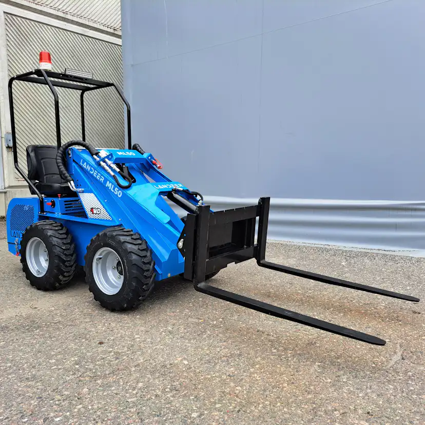 Grävmaskin Landeer ML50 4WD Minigrävare Glidstyrd Med Skopa