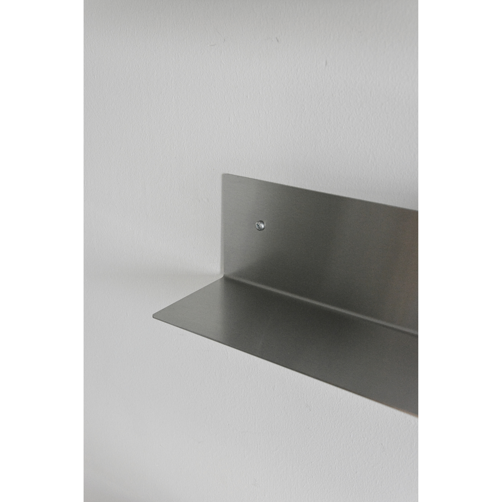 Vägghylla L 1000 mm