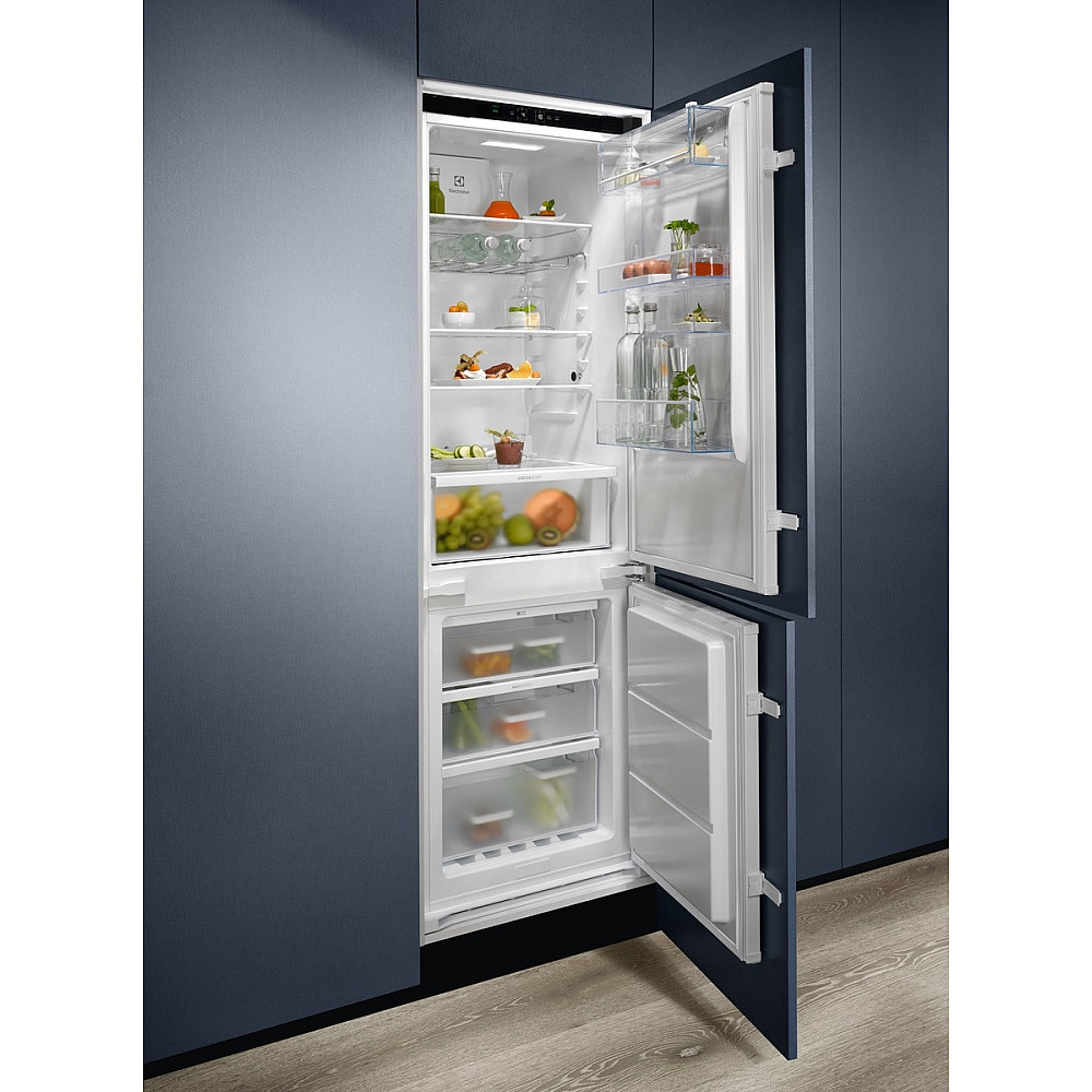 Integrerad kyl/frys Electrolux ENG7TE18S