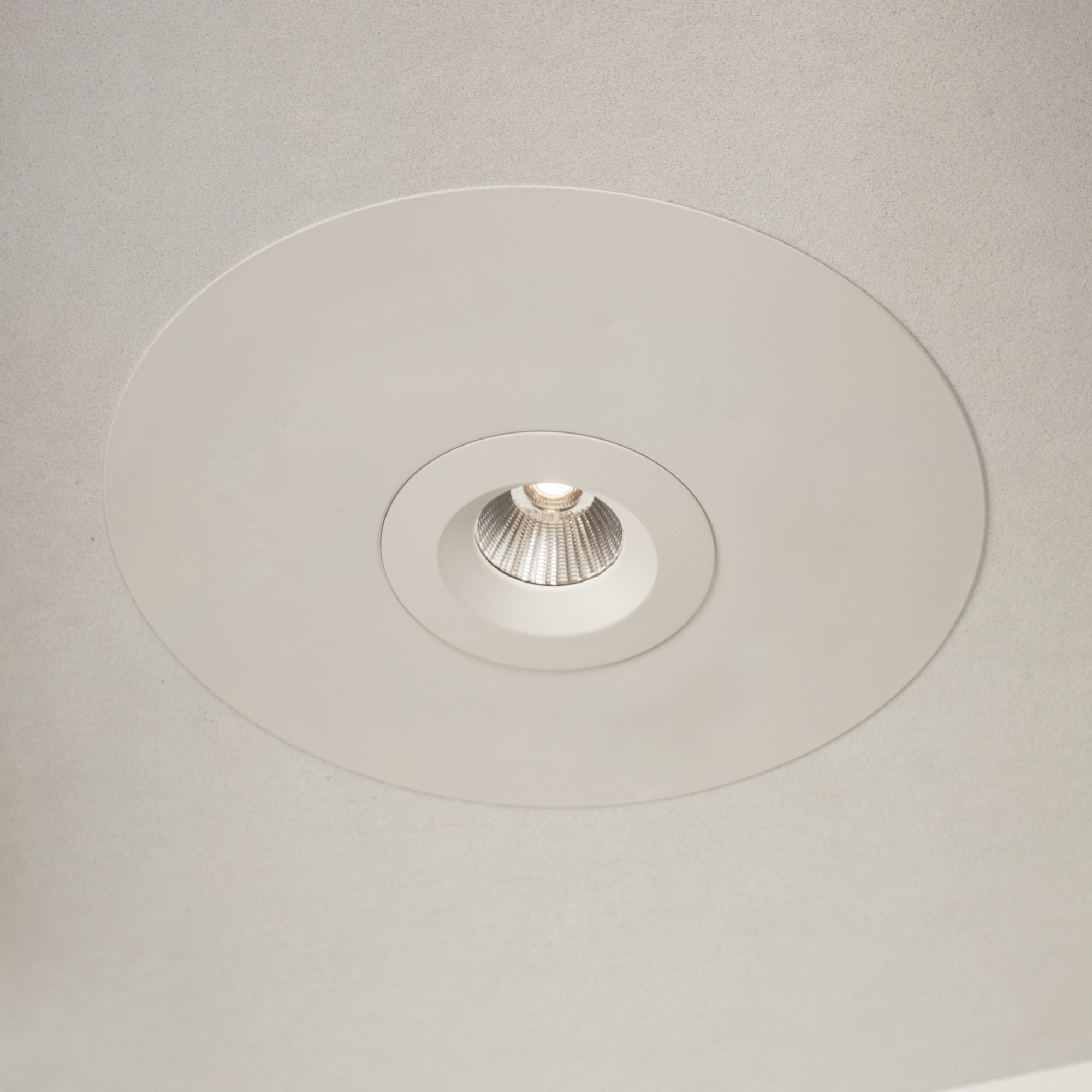 Frontlock Hide-a-lite Indicate Beam Antracit