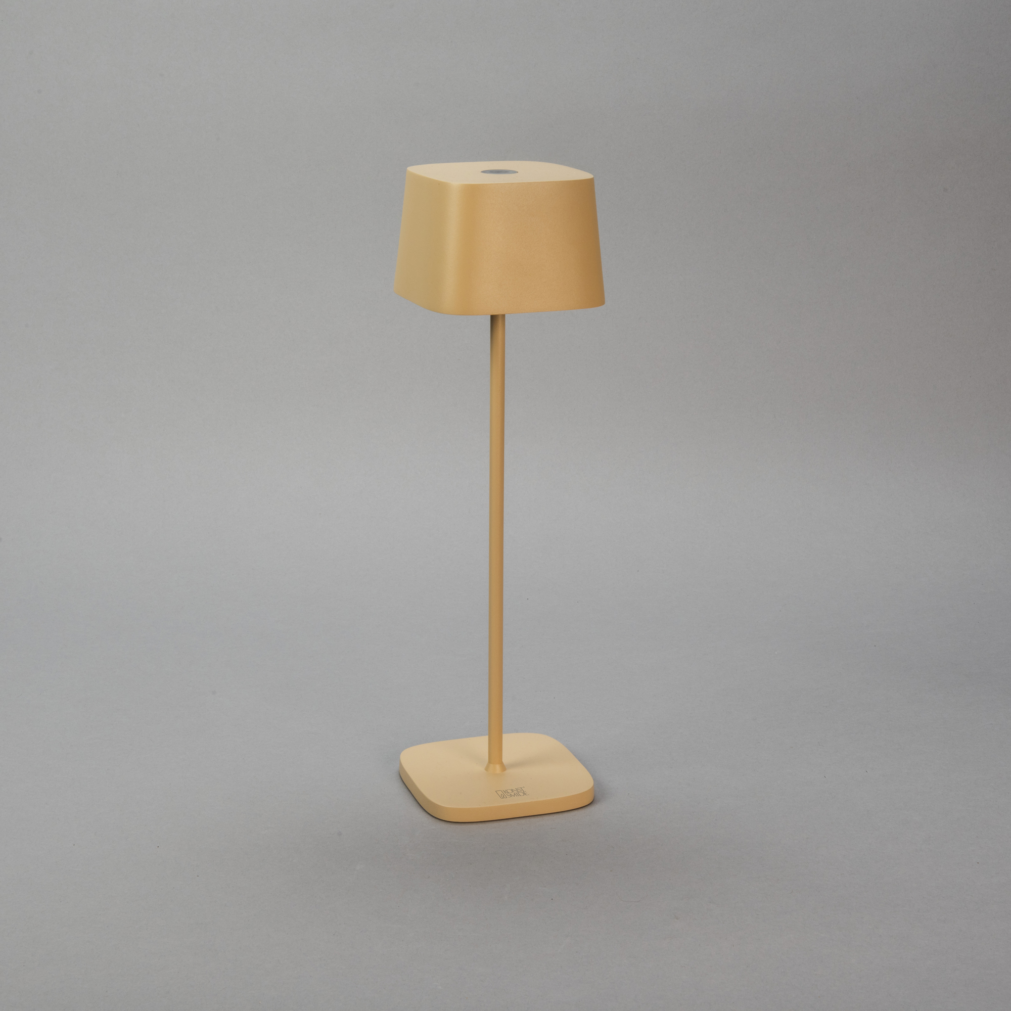 Bordslampa Gnosjö Konstsmide Capri USB