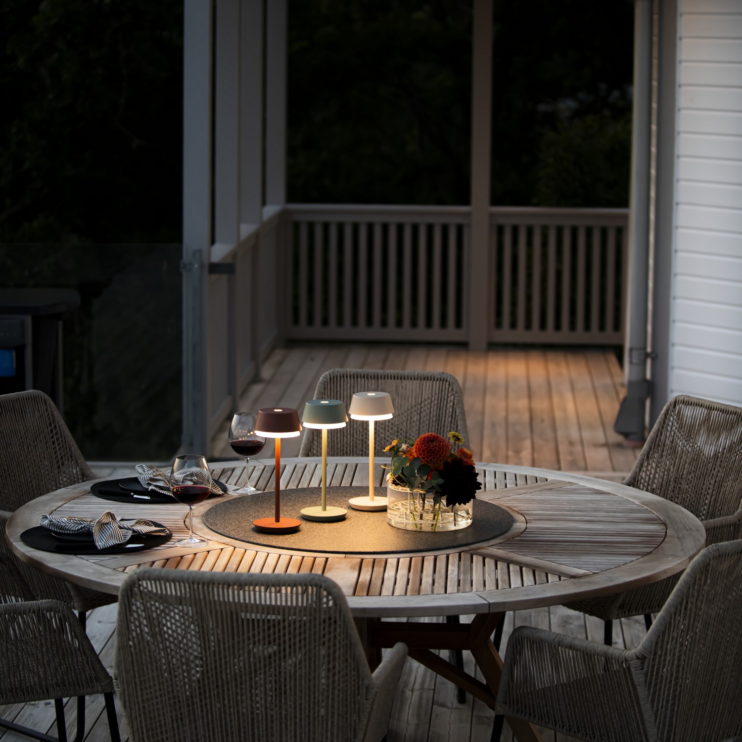 Bordslampa Gnosjö Konstsmide Lyon USB