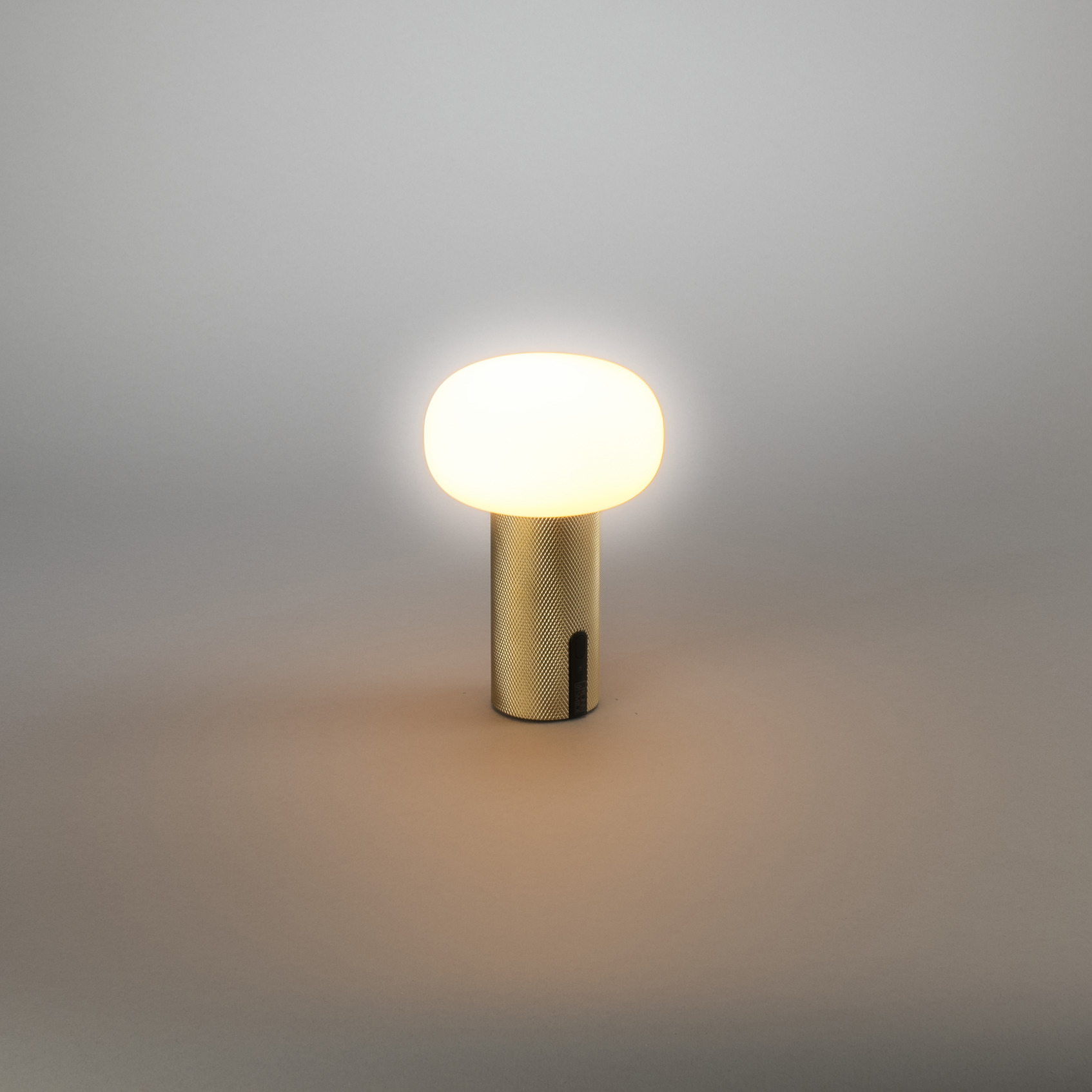 Portabel Lampa Gnosjö Konstsmide Antibes Mini Bordslampa USBxMatt Mässing