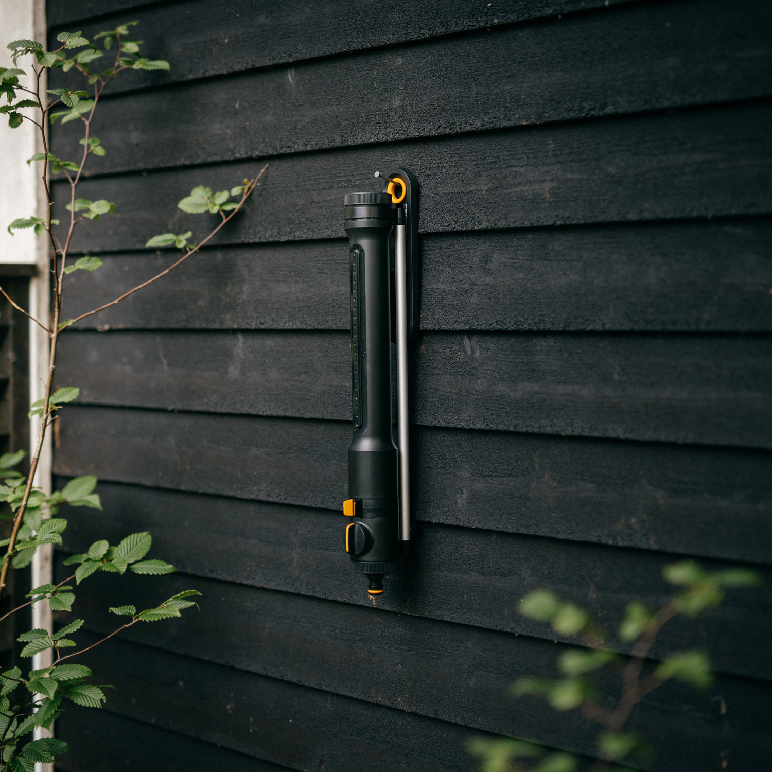 Bevattning Fiskars Vattenspridare Comfort Oscillerande Svart