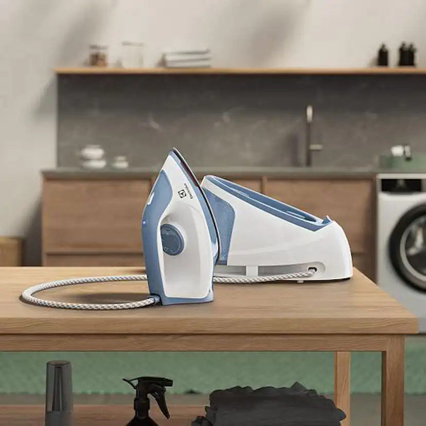 Ångstation Electrolux E5ST1-2DB Care 500 Ångstrykjärn 1,2 L 2400W