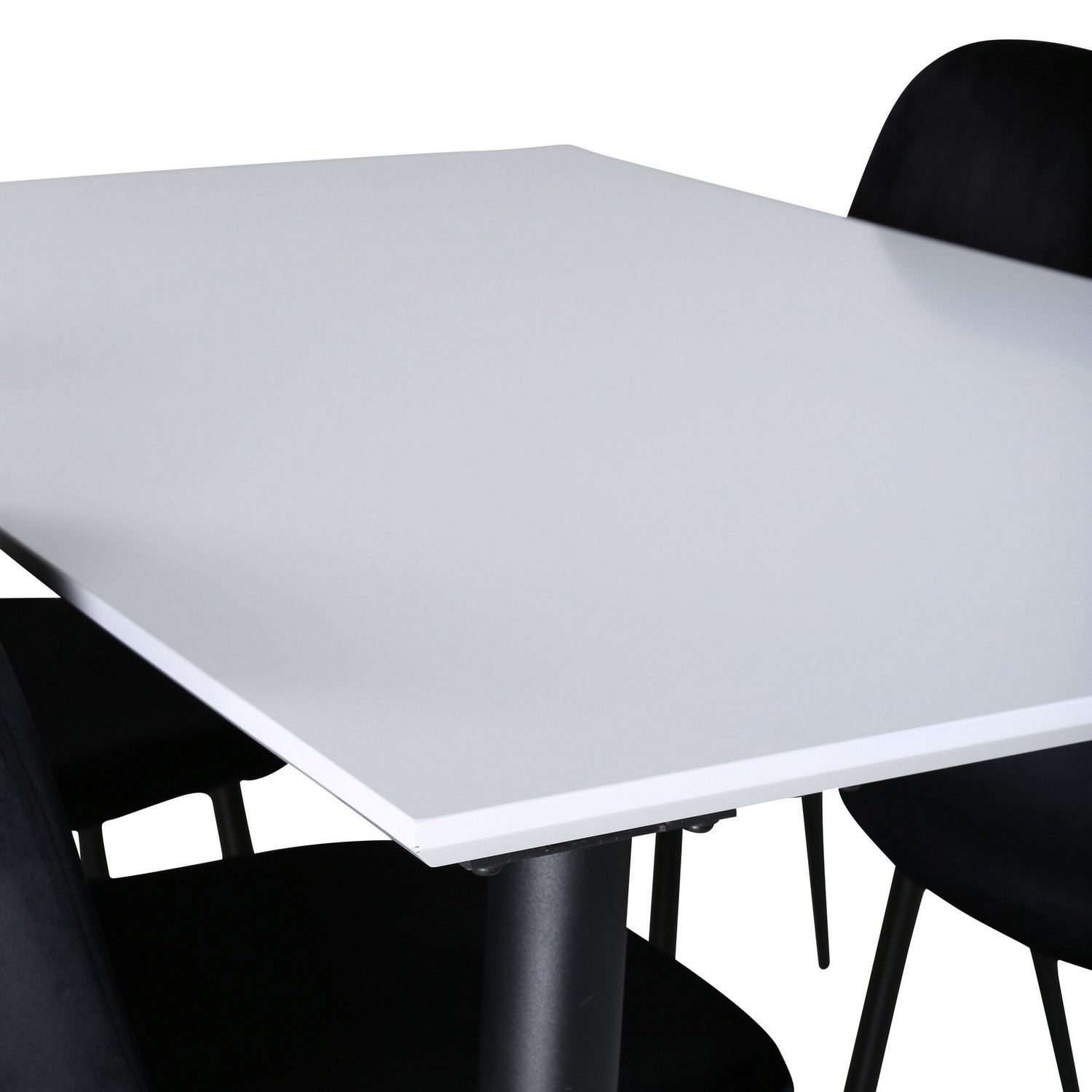 Matgrupp Venture Home Jolie med 4 Pobbie Stolar Metall