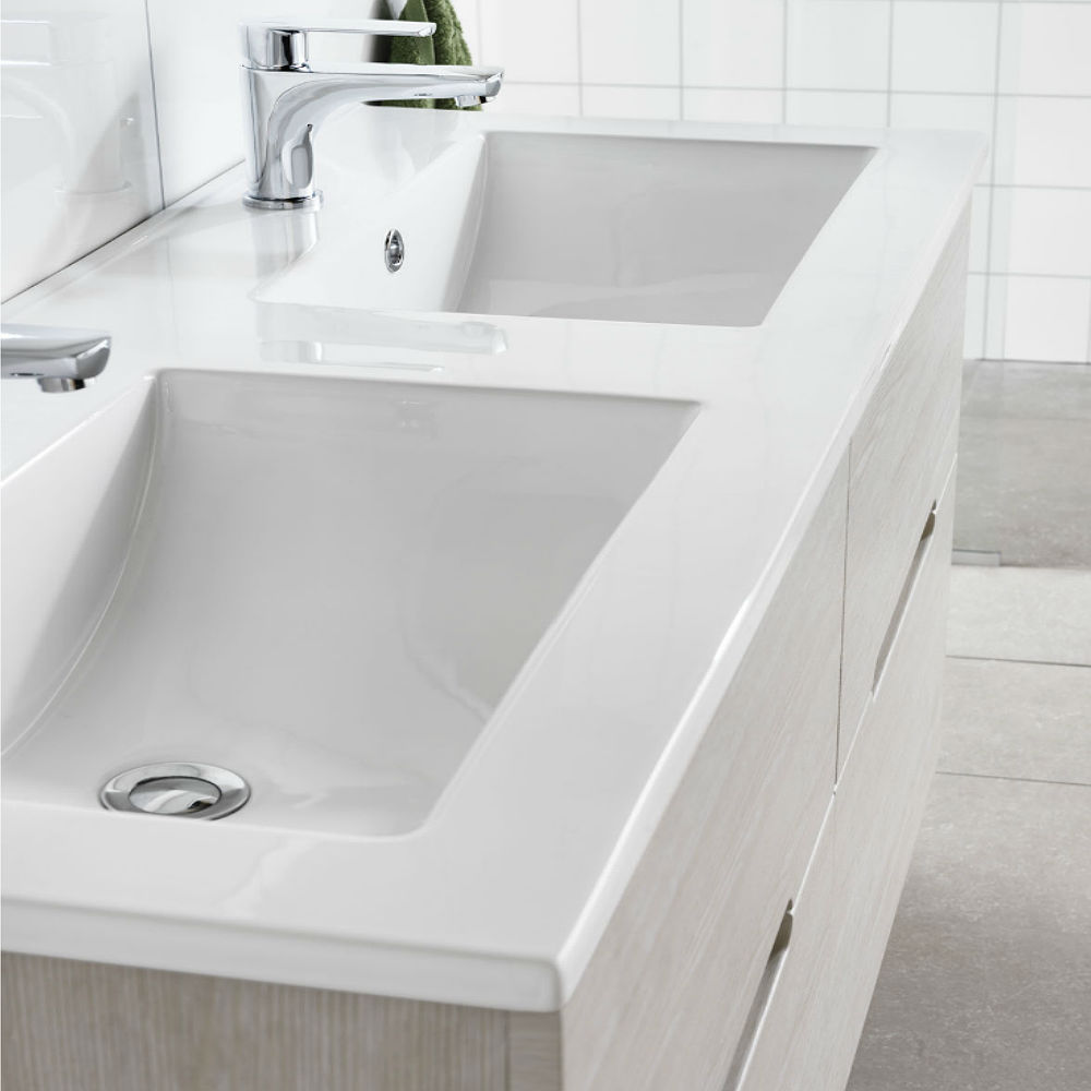 Möbelpaket Hafa Sun Vit Ek Spegelskåp Dubbel