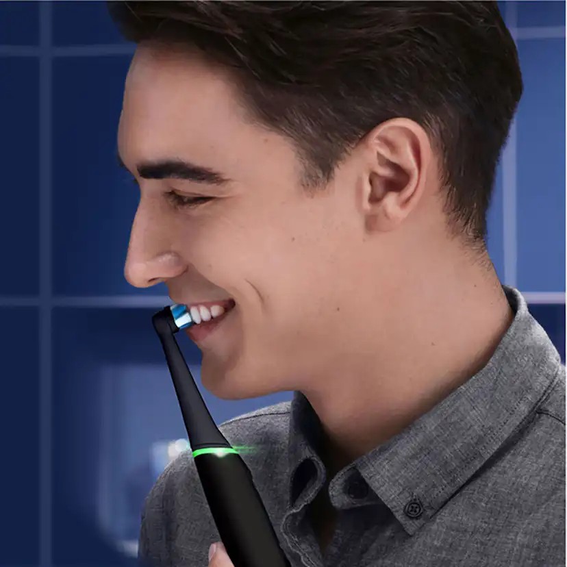 Eltandborste Oral-B iO6 Series M6 Black/Light Rose