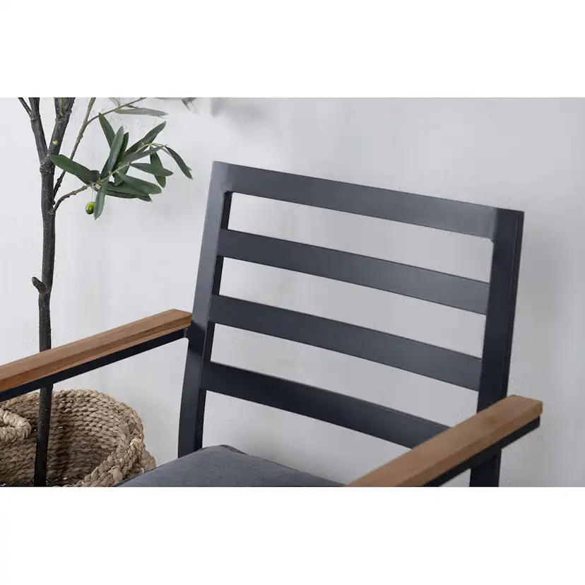 Brasilia Karmstol (stapelbar) - Svart Alu / Teak Svart