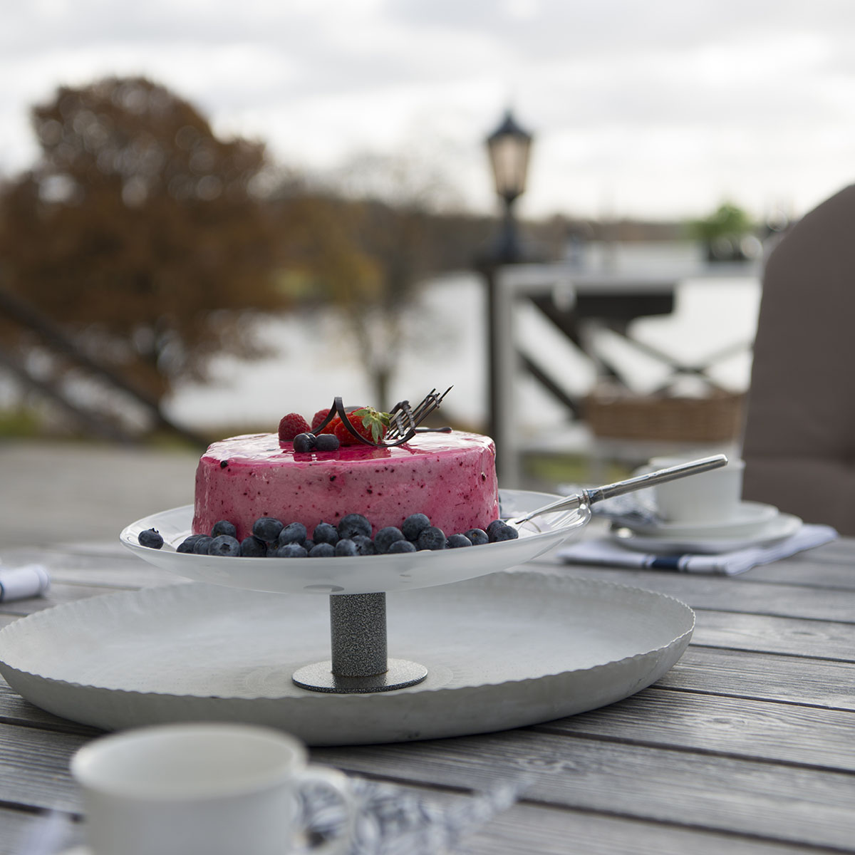 Utebord Hillerstorp Shabby Chic Ø 138 cm med Zinkspann