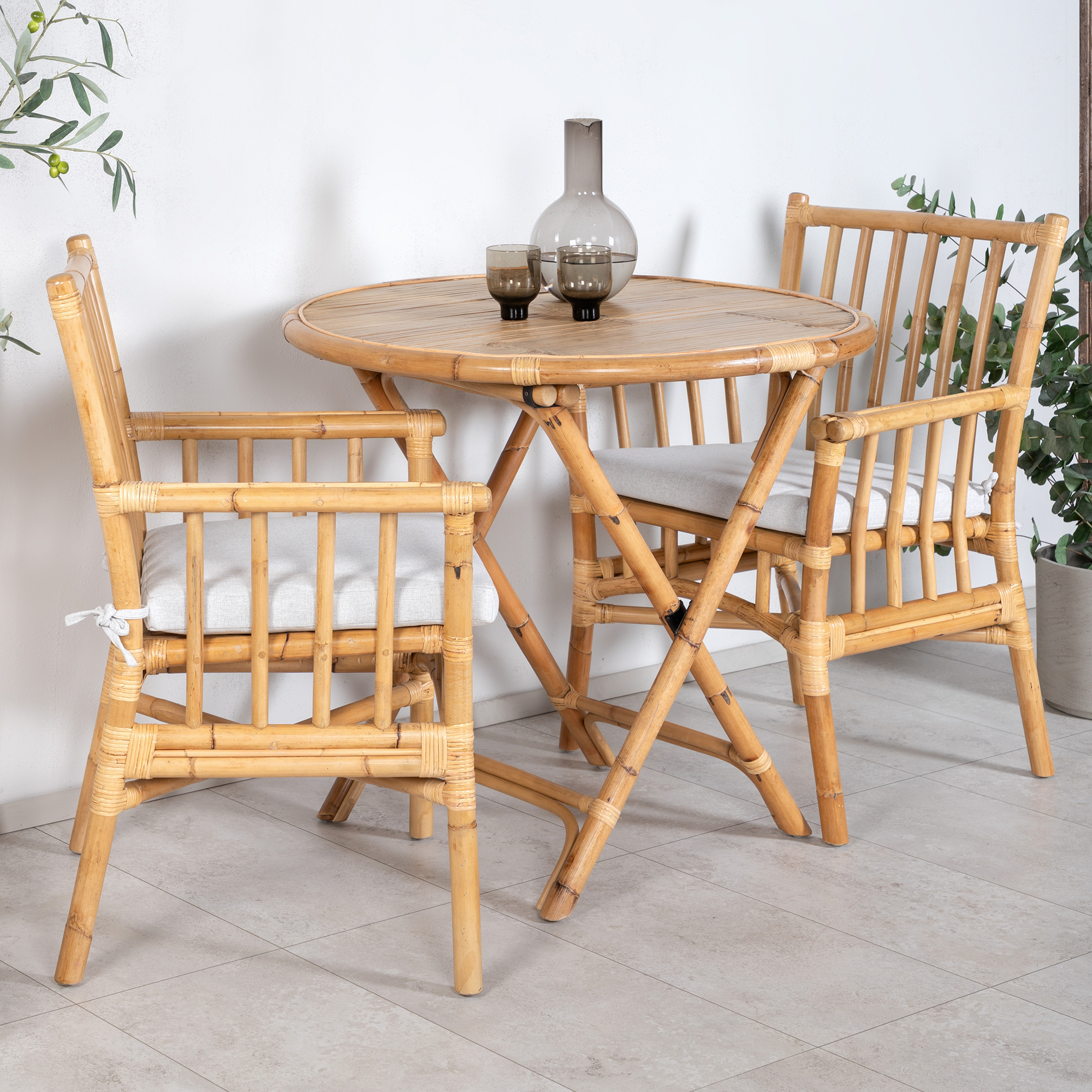 Cafégrupp Venture Home Cane med 2 Karmstolar