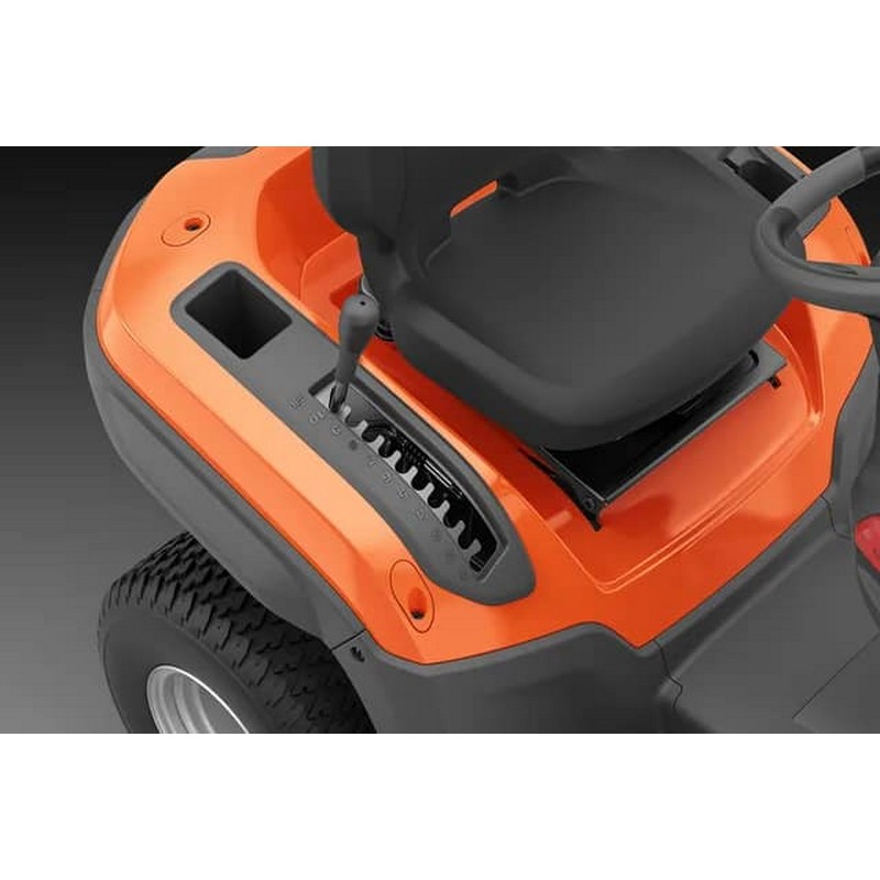 Trädgårdstraktor Husqvarna TC 220T med Uppsamlare