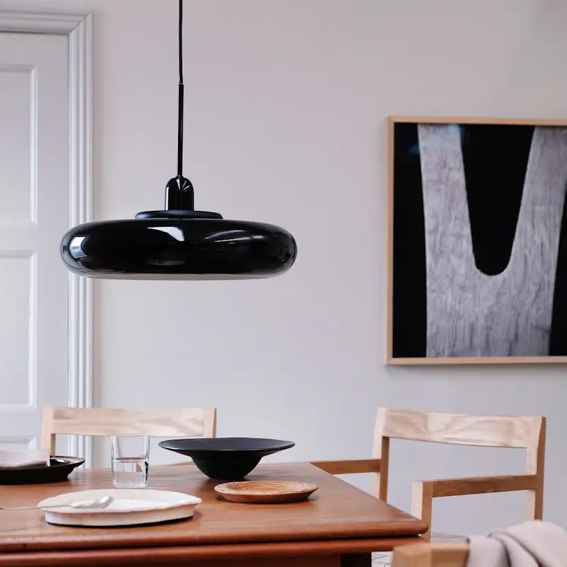 Taklampa Dyberg Larsen Planet Pendel