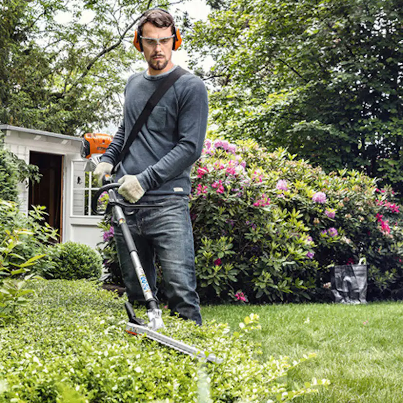Häcksax STIHL HL-KM 145° till Teleskopskaft