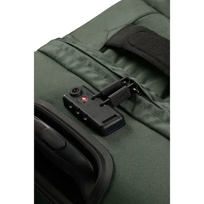 Duffelväska American Tourister Urban Track Duffle/WH Small