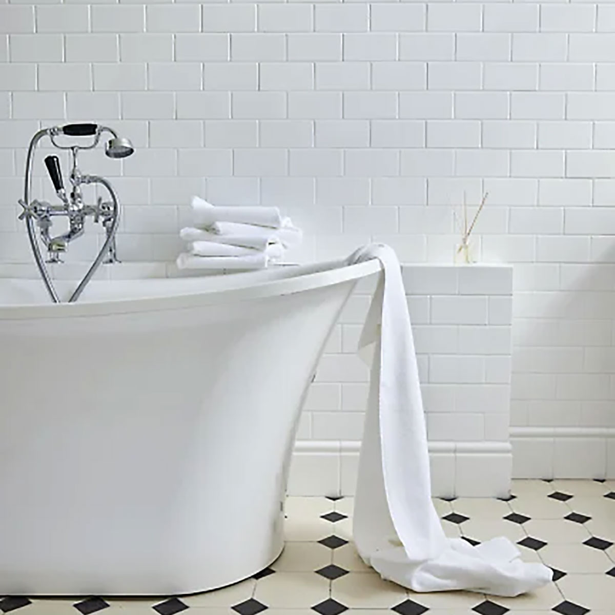 Badrumsmatta Himla Love White