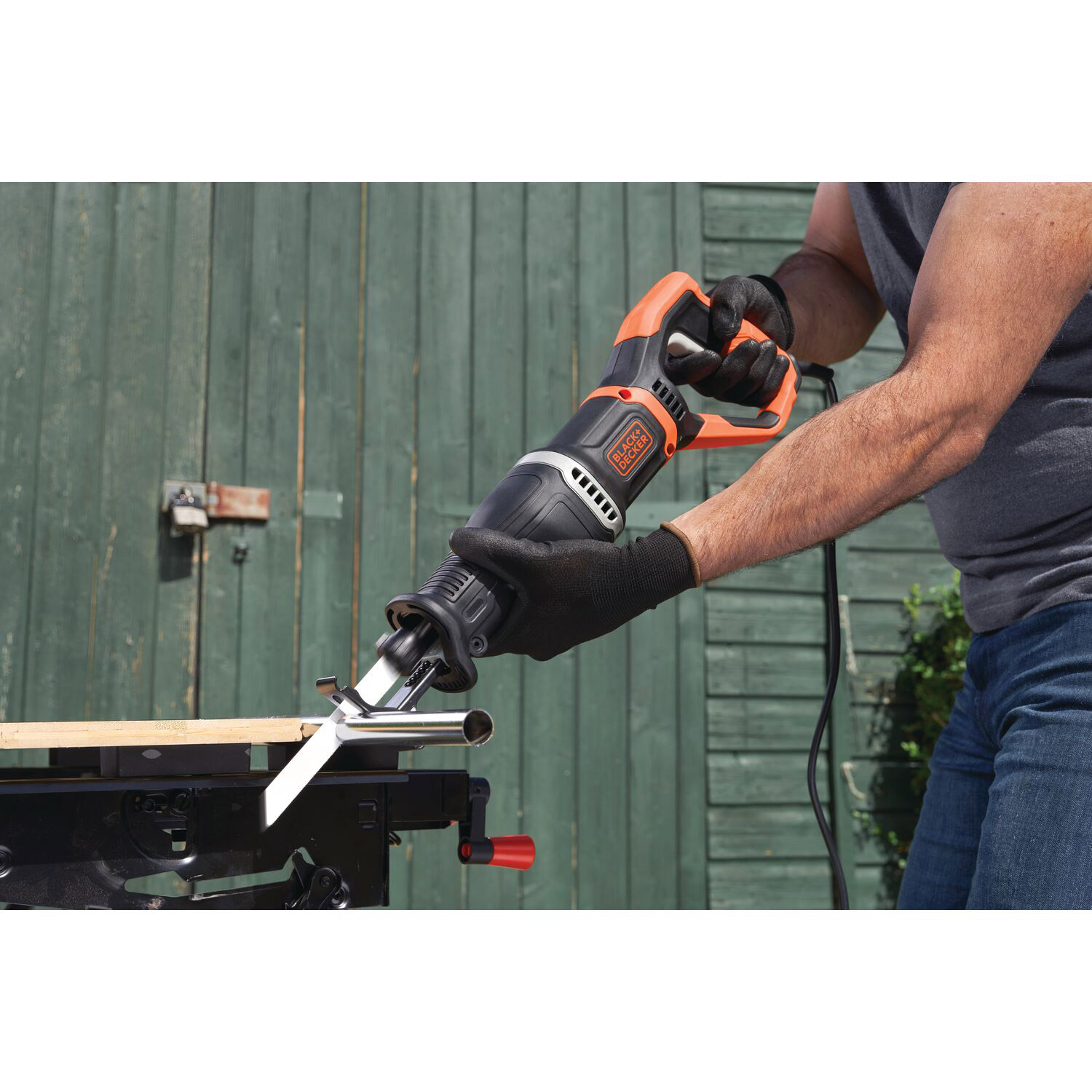 Tigersåg Black+Decker BES301-QS 750W