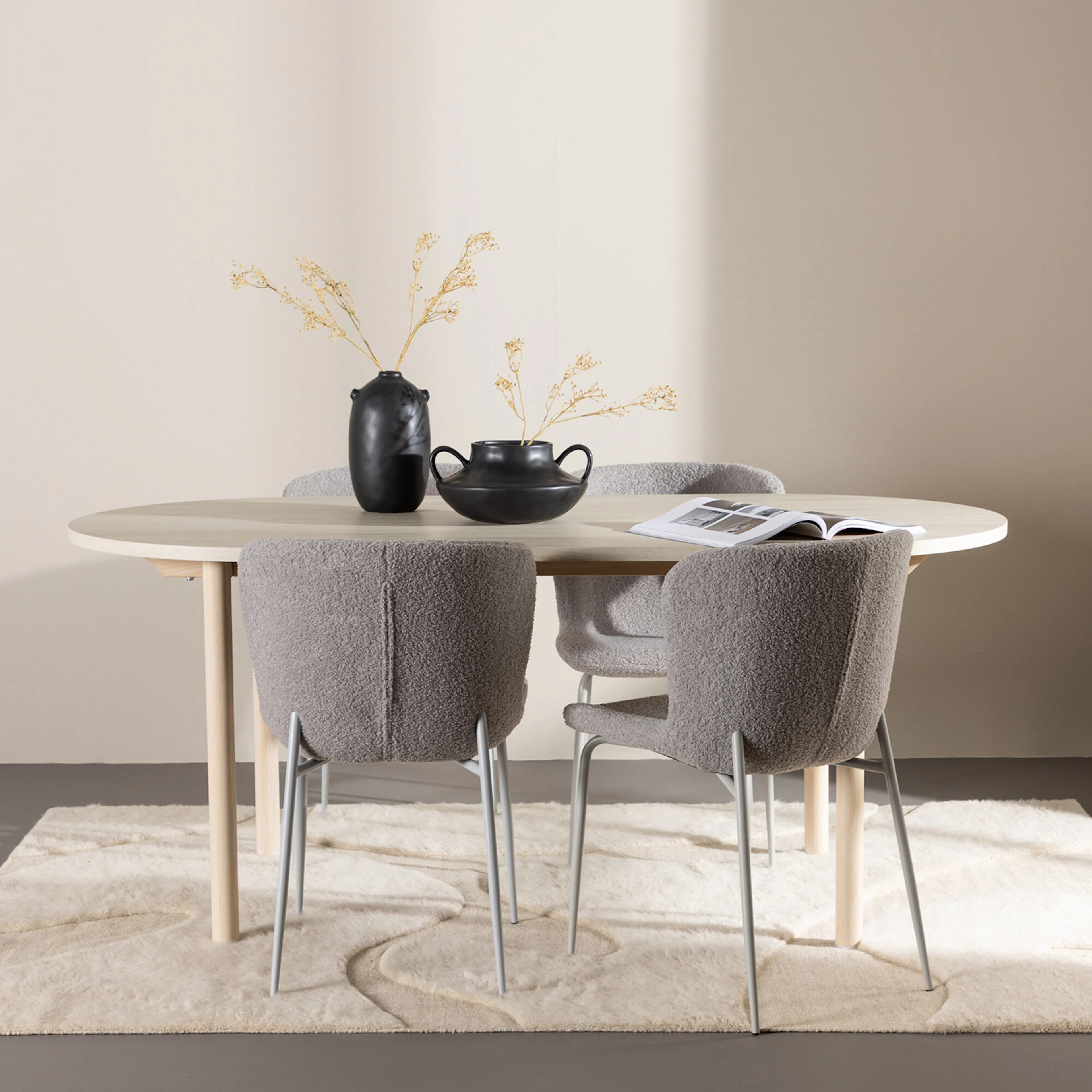 Andy Dining Table with Modesto Dining Chair Vittvätt/Grå