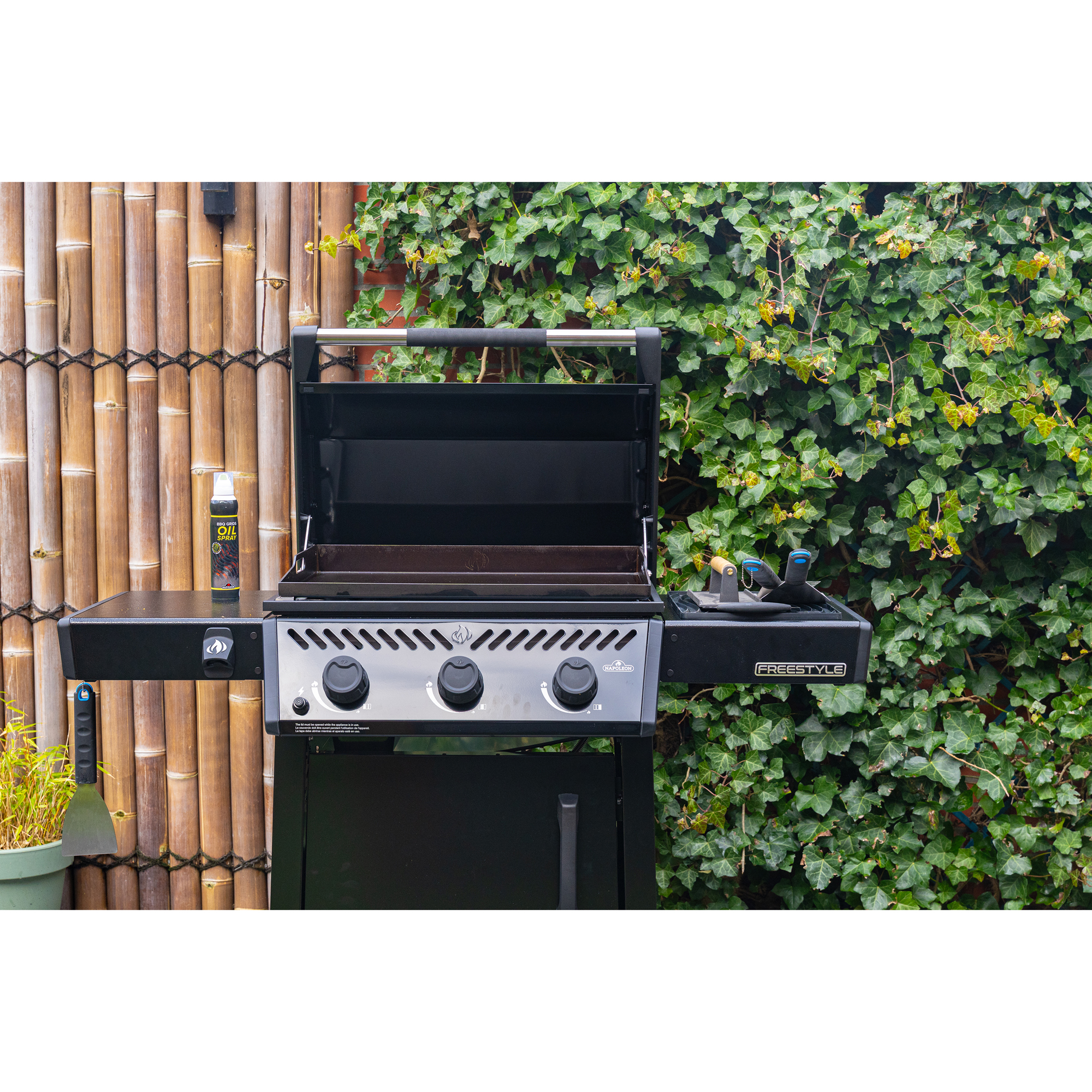 Gasolgrill Napoleon Freestyle Plancha Med Rostfri Stekplatta