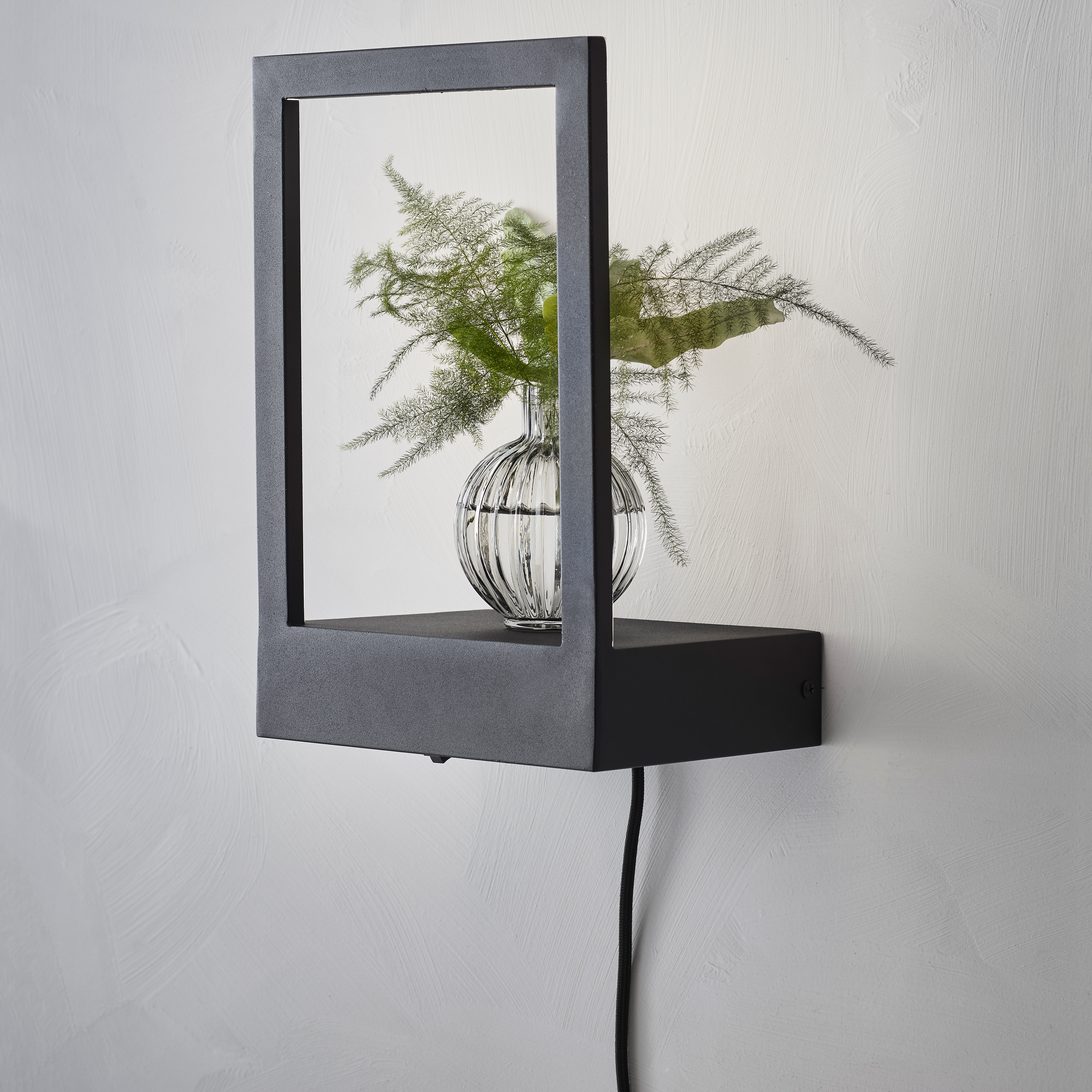 Vägglampa Markslöjd Pablo Hög