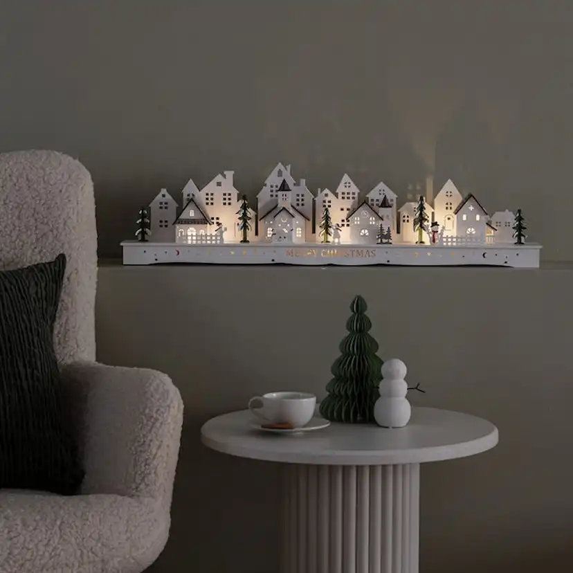 Siluett Gnosjö Konstsmide Motiv Hus Trä 10 LED