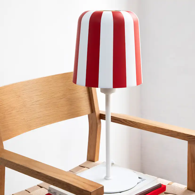 Bordslampa Dyberg Larsen Gry