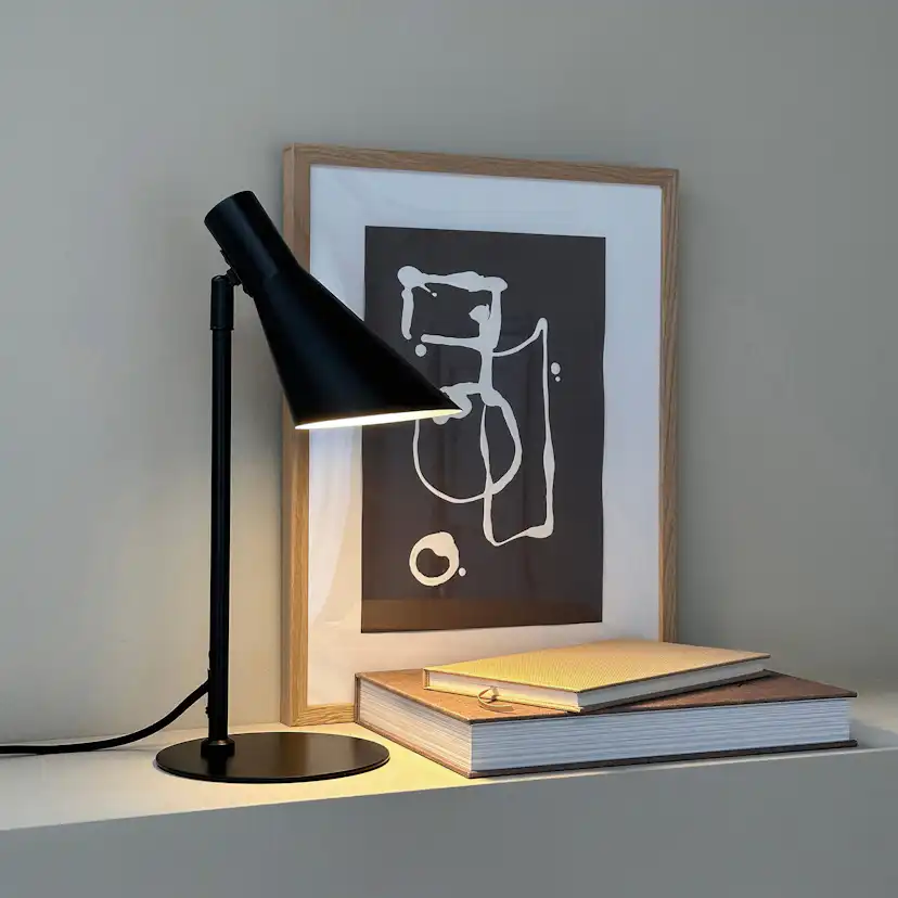 Bordslampa Dyberg Larsen DL12 Mini