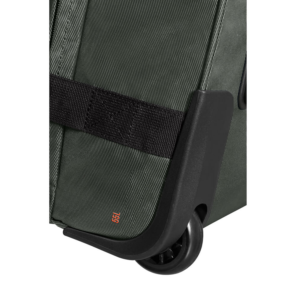Duffelväska American Tourister Urban Track Duffle/WH Small