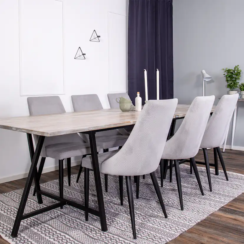 Matgrupp Venture Home Jenni med 6 Laura Stolar