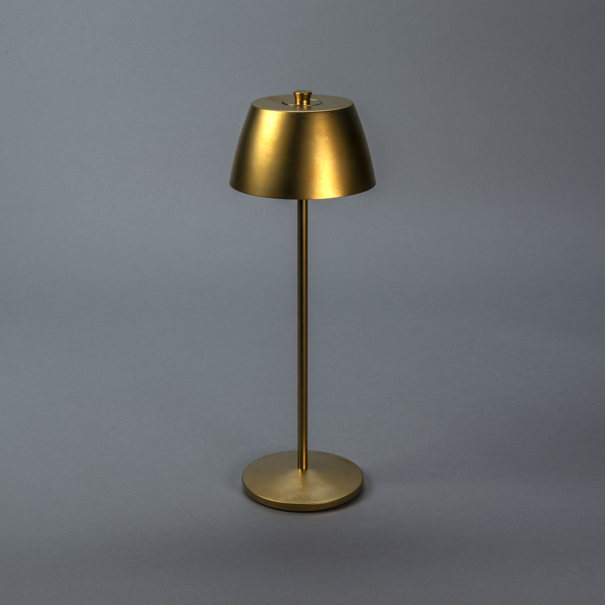 Bordslampa Gnosjö Konstsmide Èze USB Portabel